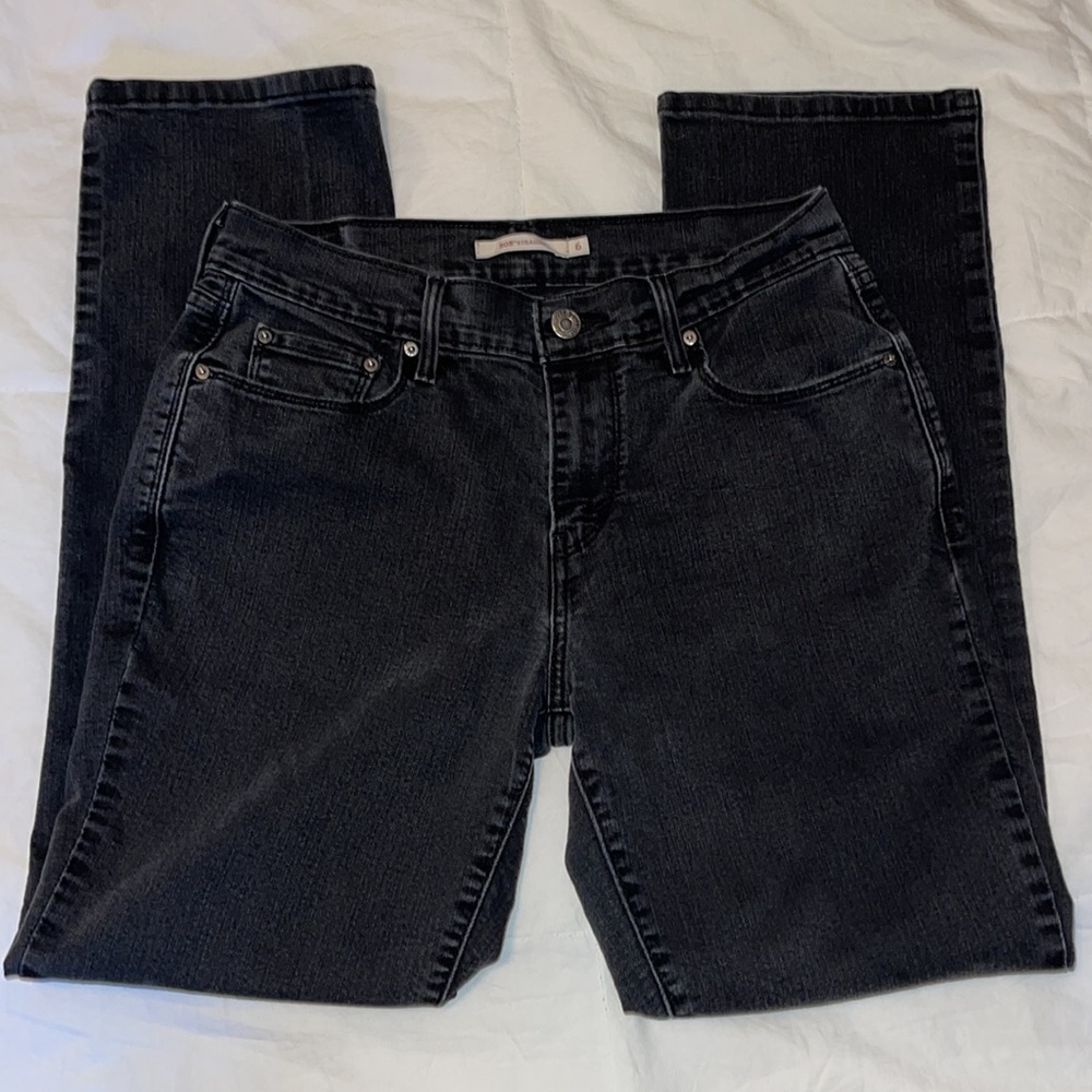 Levi’s Classic Women’s 505 Straight Leg Jeans Size 6
